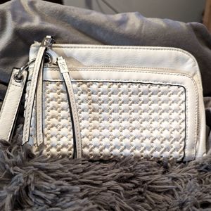 Simply Vera, Vera Wang clutch